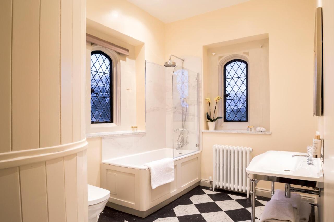 Eastwell Manor, Champneys Hotel & Spa Ashford  Esterno foto