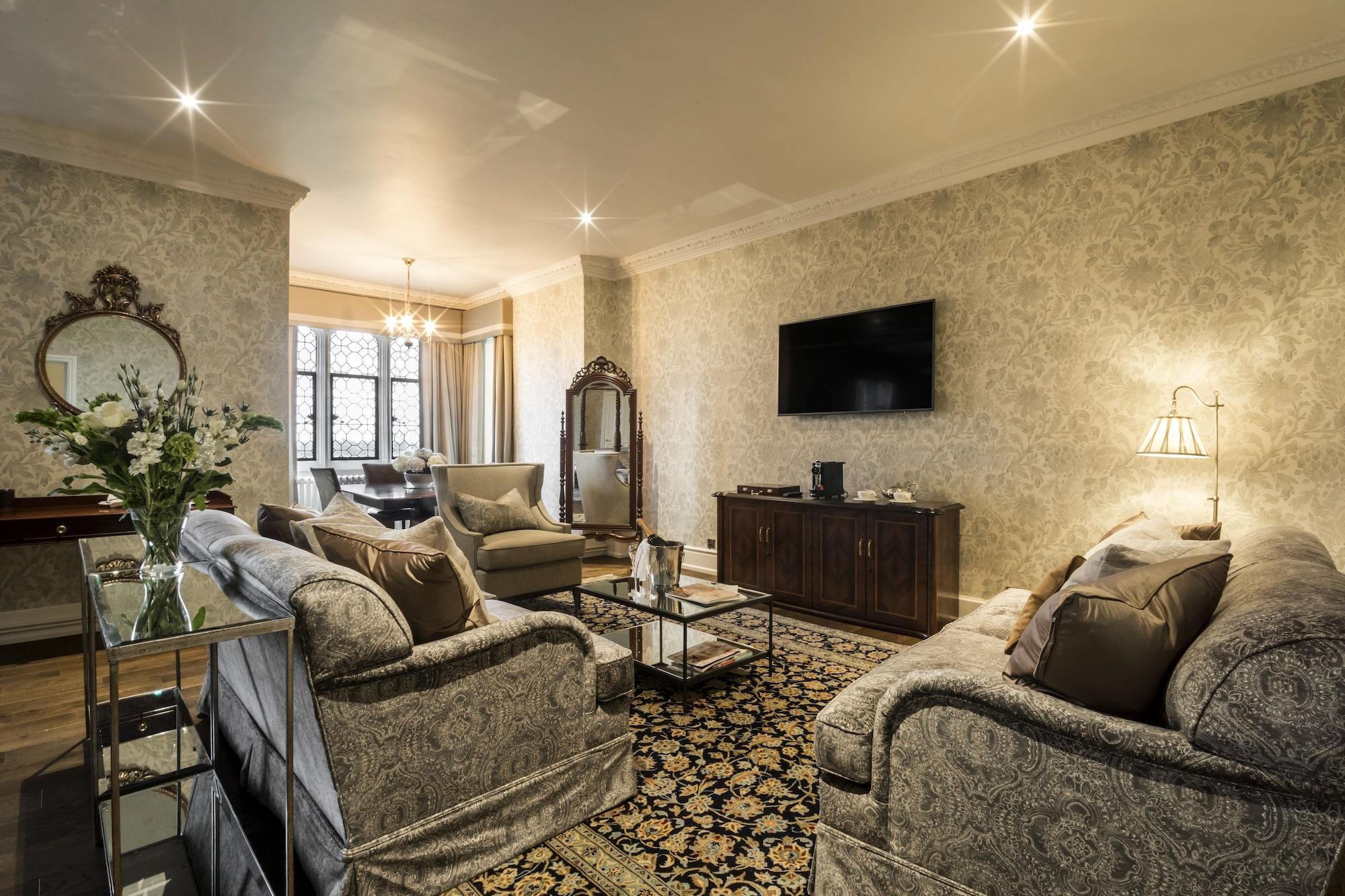 Eastwell Manor, Champneys Hotel & Spa Ashford  Esterno foto