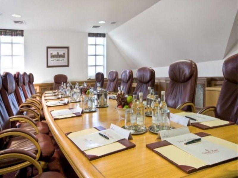Eastwell Manor, Champneys Hotel & Spa Ashford  Esterno foto